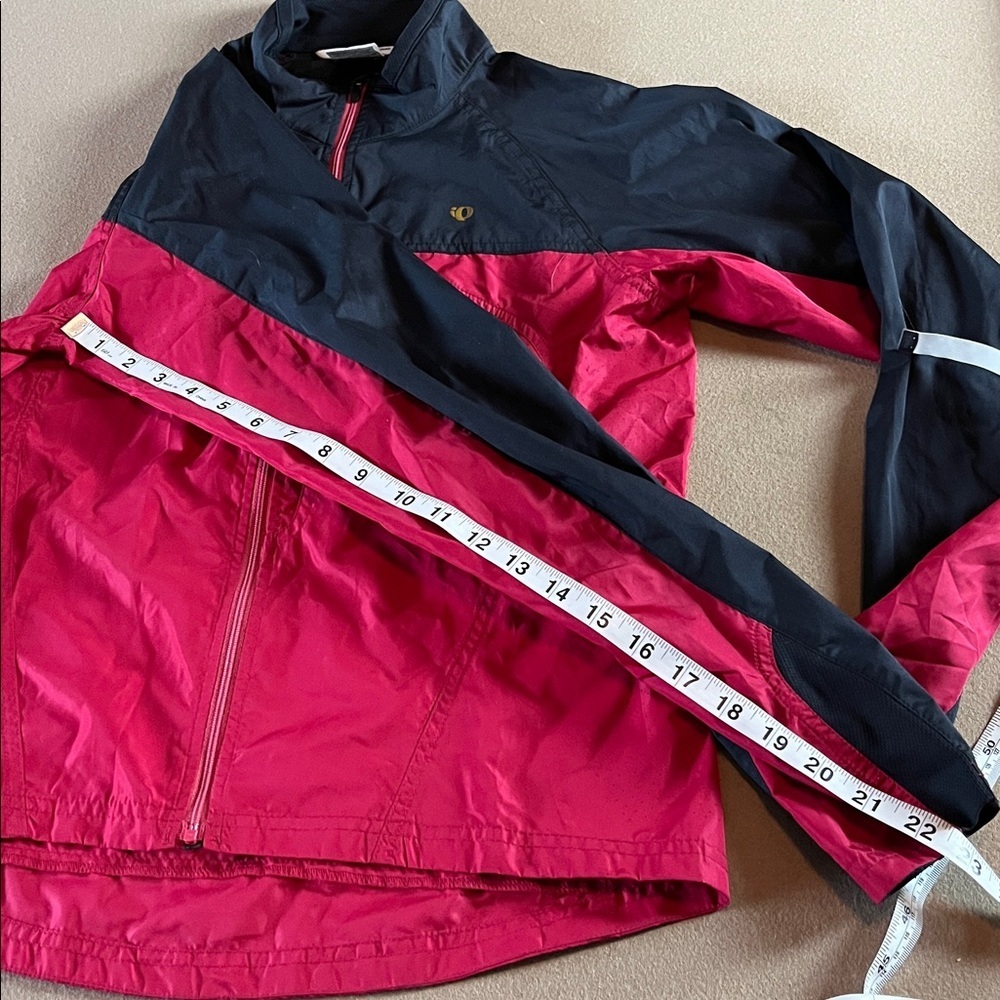 Pearl Izumi Vibrant Pink Raspberry / Black Athletic Cycling Jacket - Medium - Picture 9 of 10